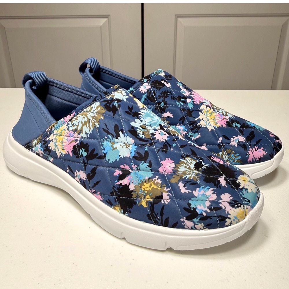 Vera Bradley VB Cloud Slip On Sneakers Quilted Floral Blue Pink Women's Size 8